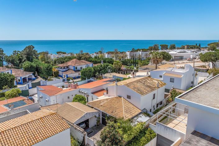 Image No.1-3 Bed Villa for sale