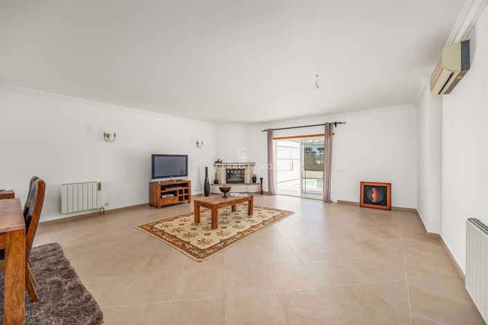 Image No.2-3 Bed Villa for sale