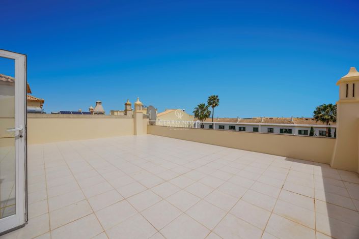 Image No.22-3 Bed Villa for sale