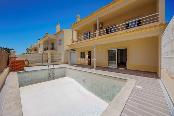 Image No.23-3 Bed Villa for sale