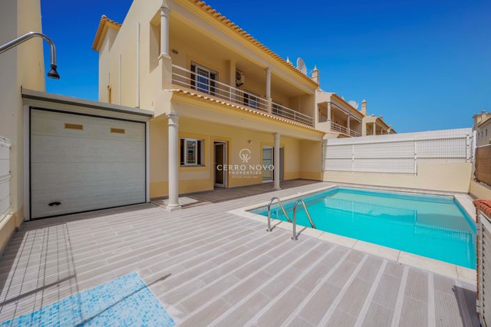 Image No.6-3 Bed Villa for sale