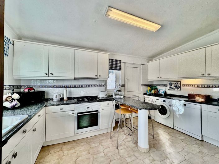 Image No.13-4 Bed Villa for sale