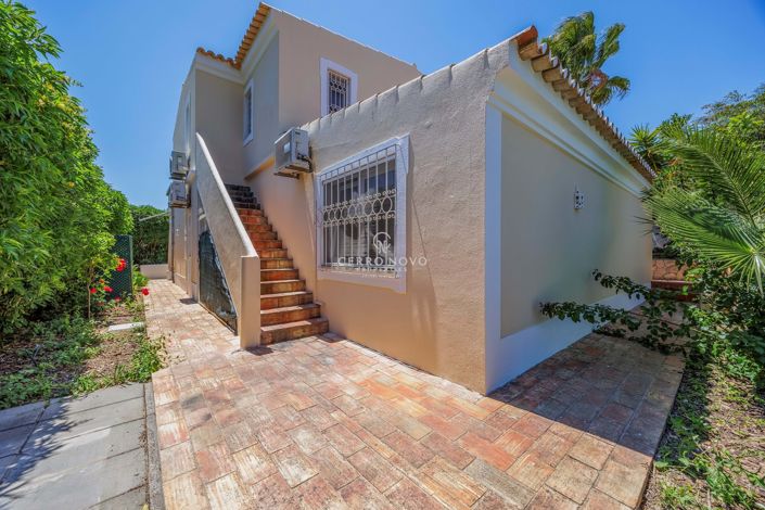 Image No.24-4 Bed Villa for sale