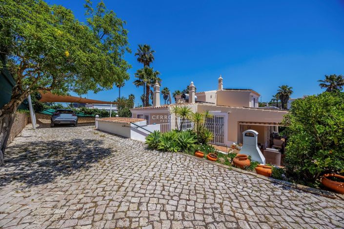 Image No.5-4 Bed Villa for sale