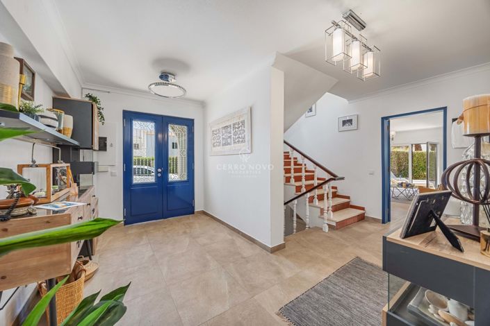 Image No.10-4 Bed Villa for sale