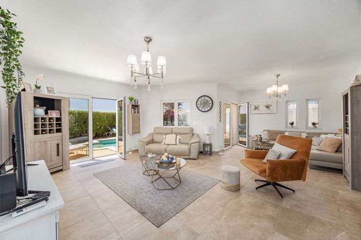 Image No.11-4 Bed Villa for sale