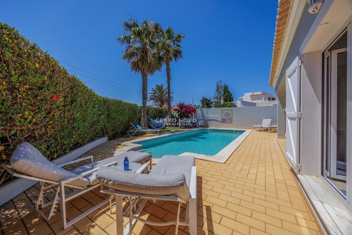 Image No.15-4 Bed Villa for sale