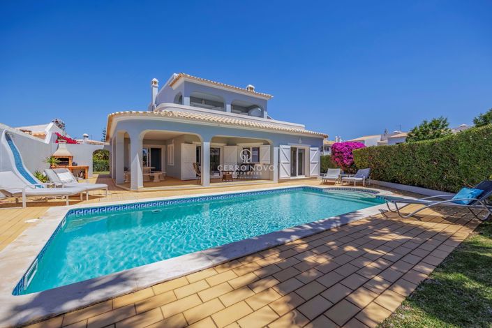 Image No.2-4 Bed Villa for sale