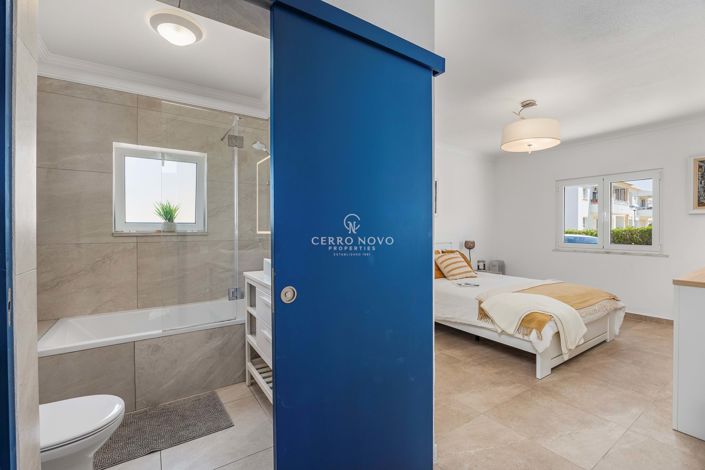 Image No.21-4 Bed Villa for sale