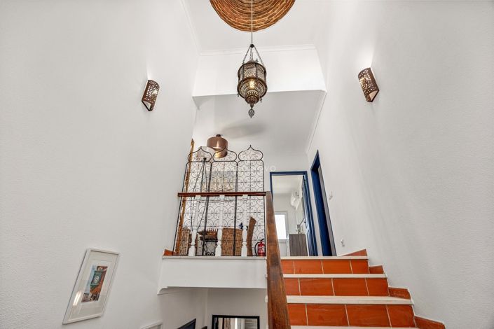 Image No.25-4 Bed Villa for sale