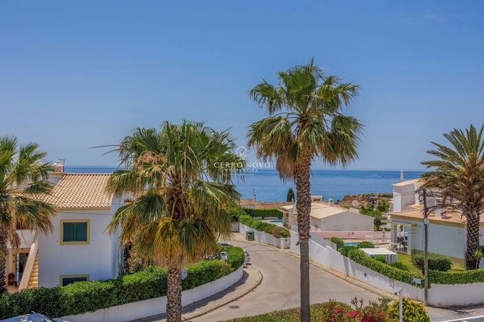 Image No.27-4 Bed Villa for sale