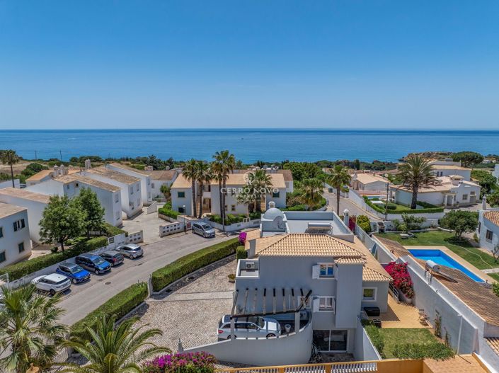 Image No.36-4 Bed Villa for sale