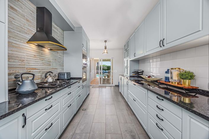 Image No.4-4 Bed Villa for sale