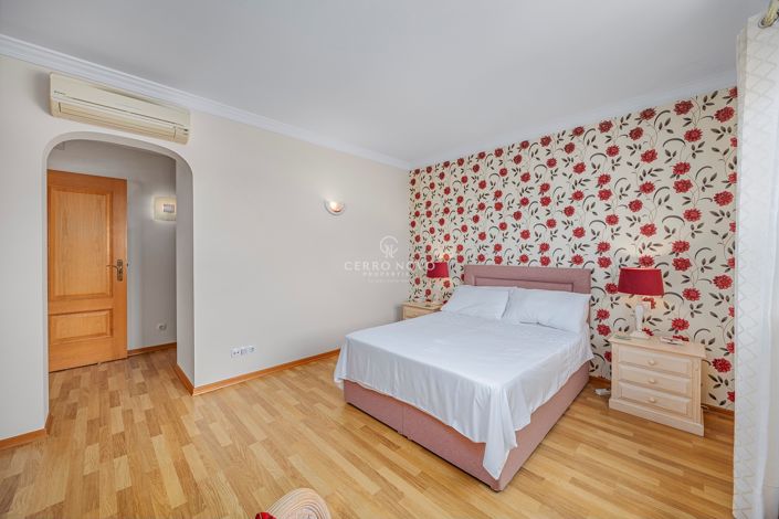 Image No.19-3 Bed Villa for sale