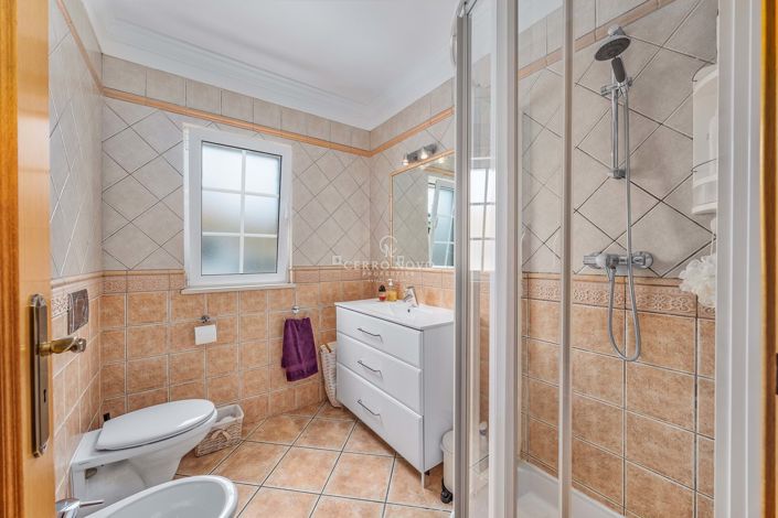 Image No.20-3 Bed Villa for sale