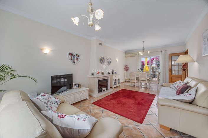 Image No.3-3 Bed Villa for sale