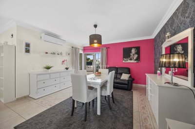 2419-343115-d4a7072701644bd18f6c9ffe77b802fa4