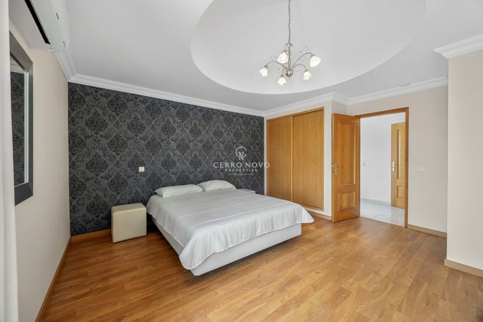 Image No.21-2 Bed Villa for sale