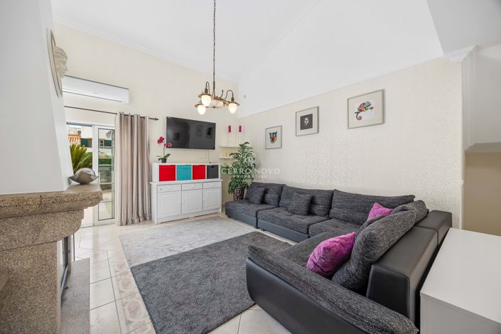 Image No.9-2 Bed Villa for sale