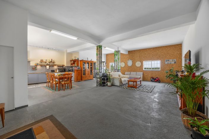 Image No.2-4 Bed Villa for sale