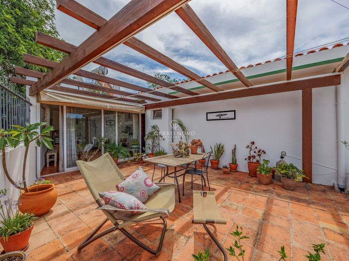 Image No.13-2 Bed Villa for sale