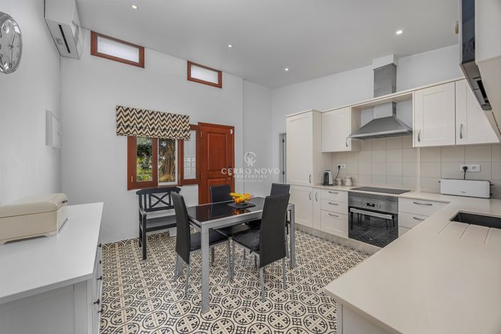 Image No.3-2 Bed Villa for sale