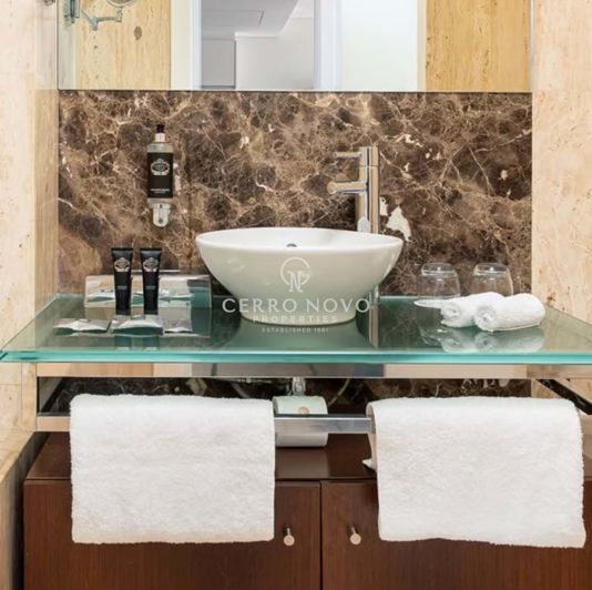 Image No.19-3 Bed Townhouse for sale