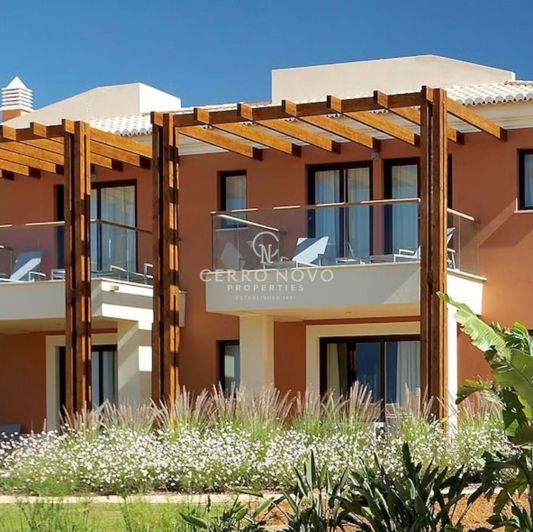 Image No.8-3 Bed Townhouse for sale