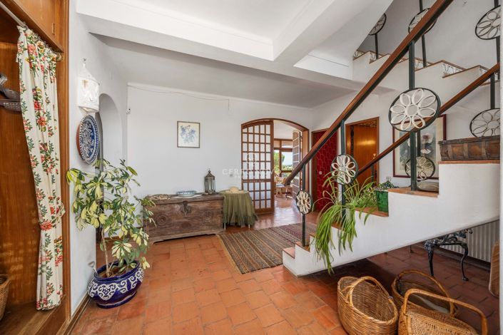 Image No.8-5 Bed Villa for sale