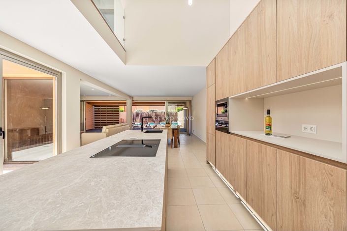 Image No.4-4 Bed Villa for sale