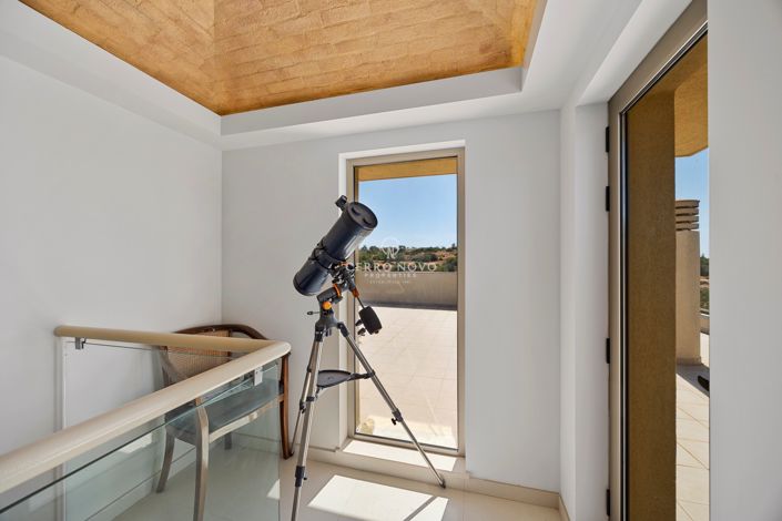 Image No.22-5 Bed Villa for sale