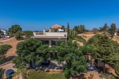 2419-356635-d4a7072701644bd18f6c9ffe77b802fa4