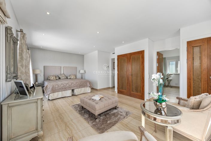 Image No.15-6 Bed Villa for sale