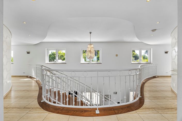 Image No.20-6 Bed Villa for sale