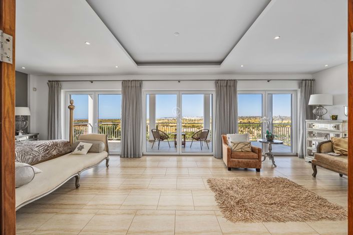 Image No.7-6 Bed Villa for sale