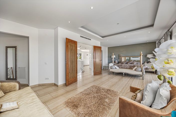 Image No.21-6 Bed Villa for sale