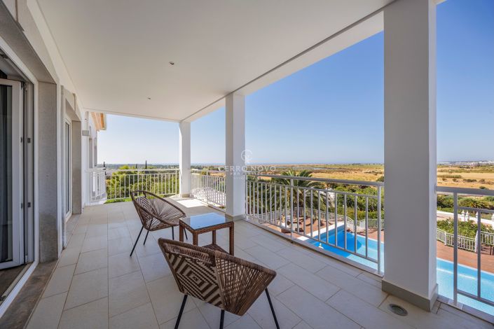 Image No.28-6 Bed Villa for sale