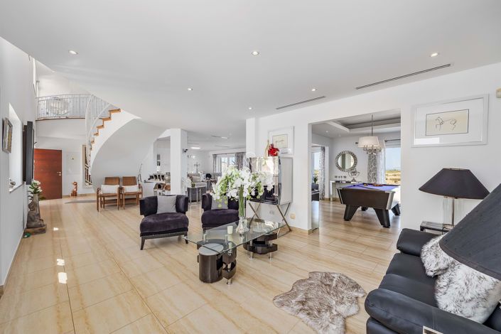 Image No.44-6 Bed Villa for sale