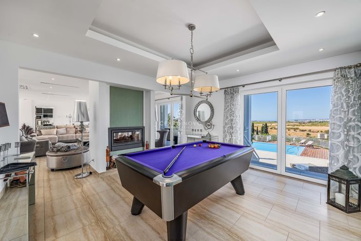 Image No.45-6 Bed Villa for sale