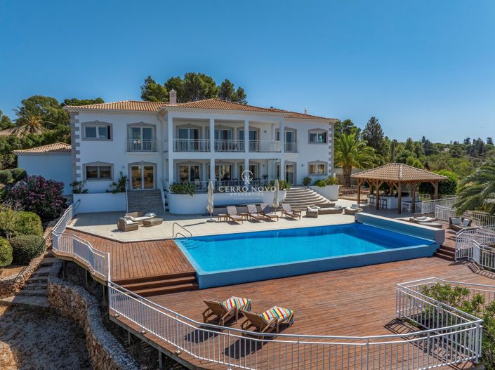 Image No.1-6 Bed Villa for sale