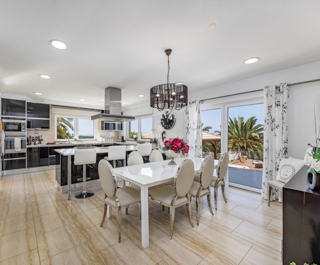 Image No.3-6 Bed Villa for sale