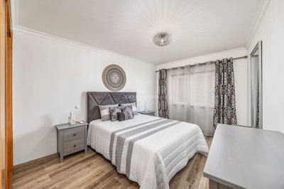 2419-356632-d4a7072701644bd18f6c9ffe77b802fa4