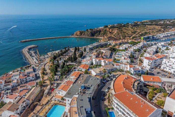 Image No.22-2 Bed Apartment for sale