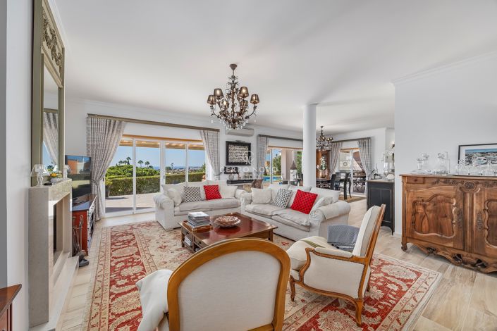 Image No.3-4 Bed Villa for sale