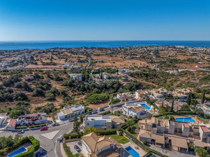 Image No.67-4 Bed Villa for sale