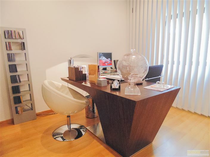 Image No.20-4 Bed House for sale