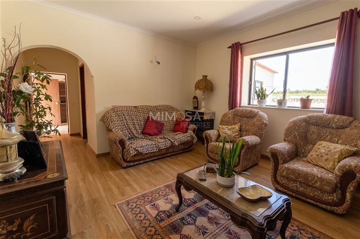 Image No.14-3 Bed Farmhouse for sale