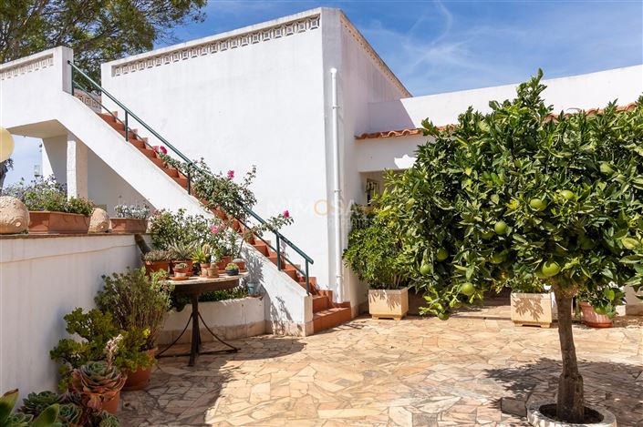 Image No.7-3 Bed Farmhouse for sale