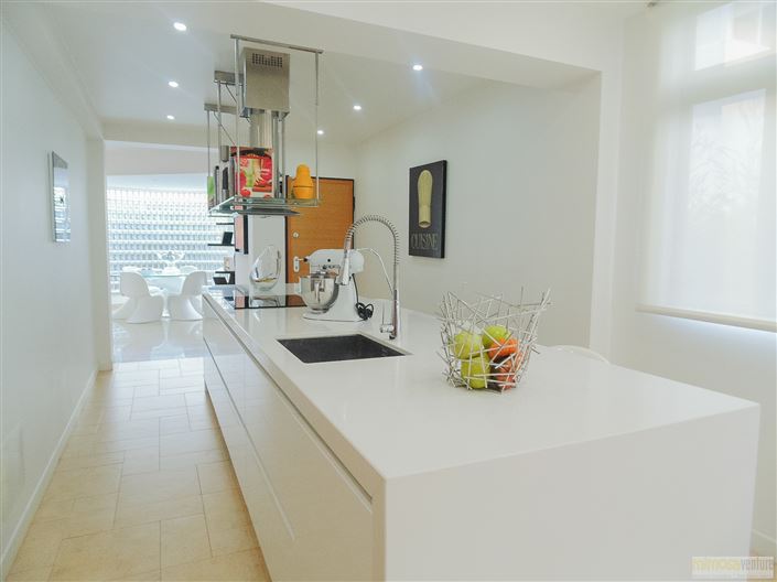 Image No.7-4 Bed House for sale