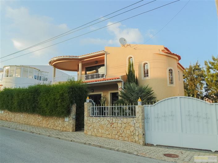Image No.9-4 Bed House for sale